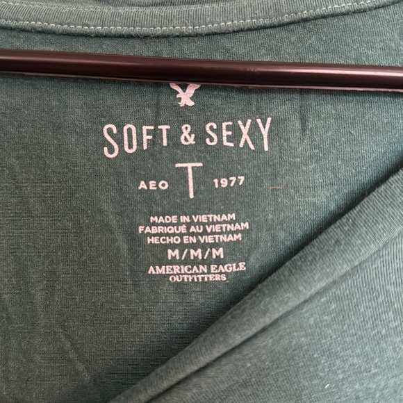 American Eagle Long Sleeve Top - Picture 2 of 2